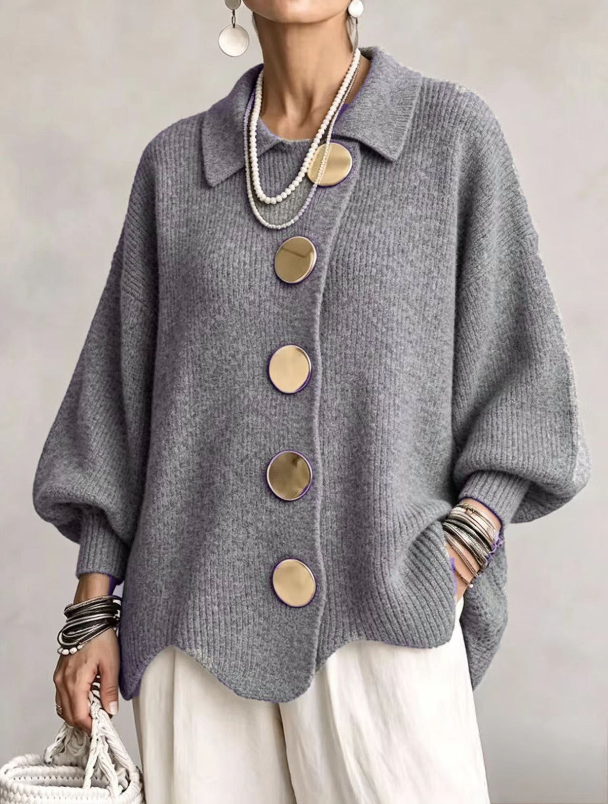 Suzanne | Cardigan oversize à gros boutons dorés