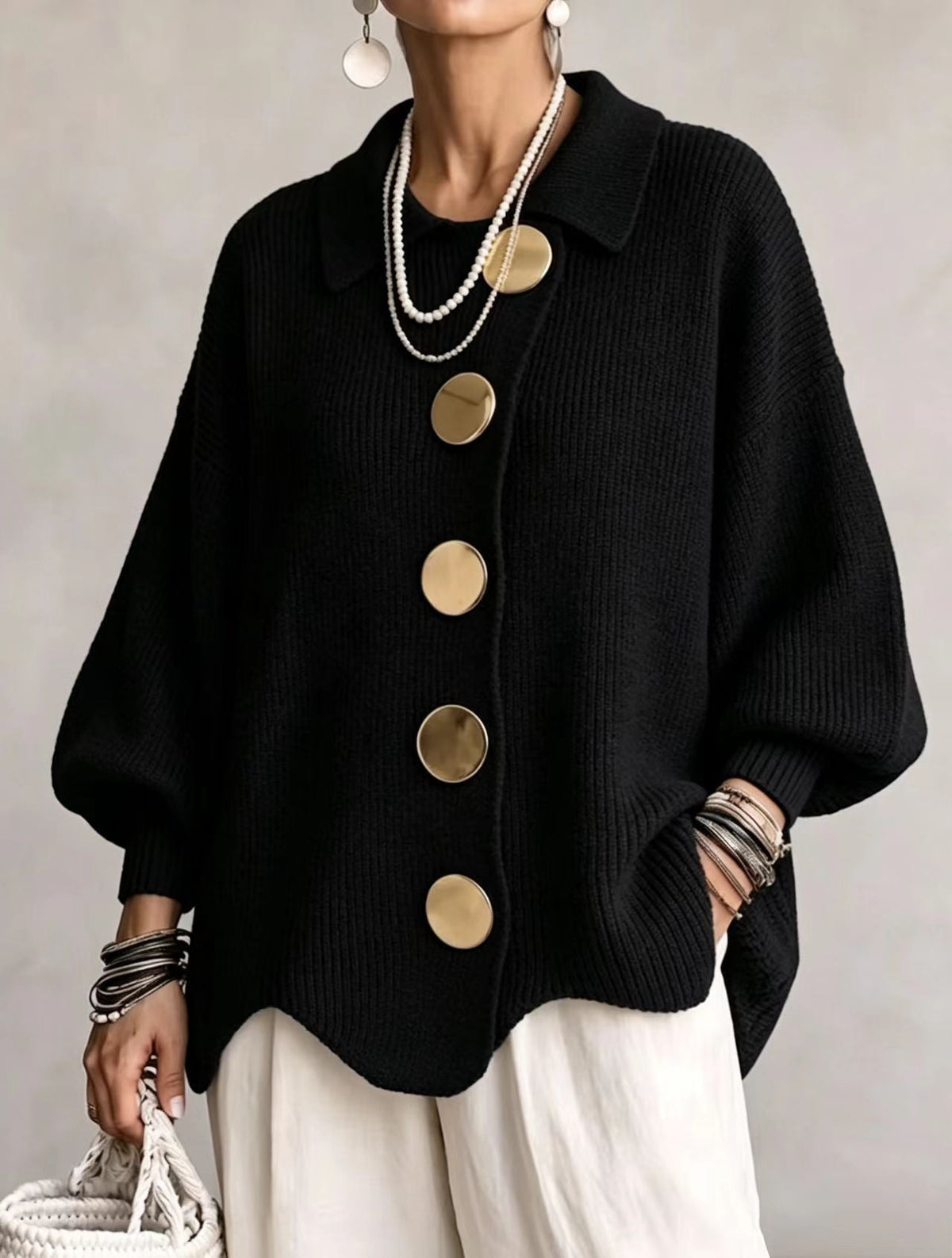 Suzanne | Cardigan oversize à gros boutons dorés