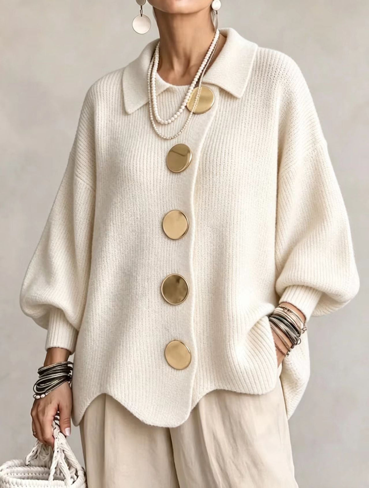 Suzanne | Cardigan oversize à gros boutons dorés