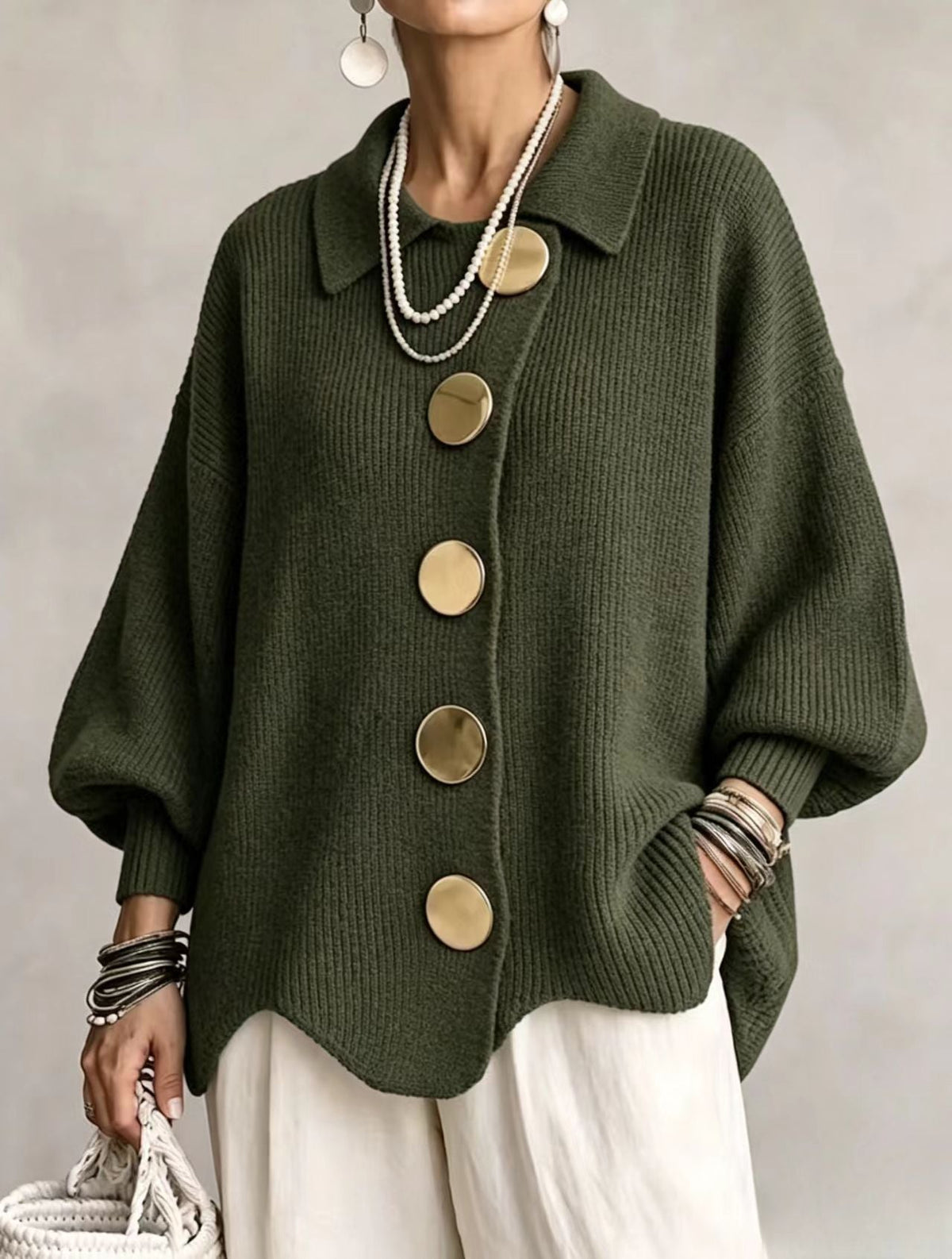 Suzanne | Cardigan oversize à gros boutons dorés