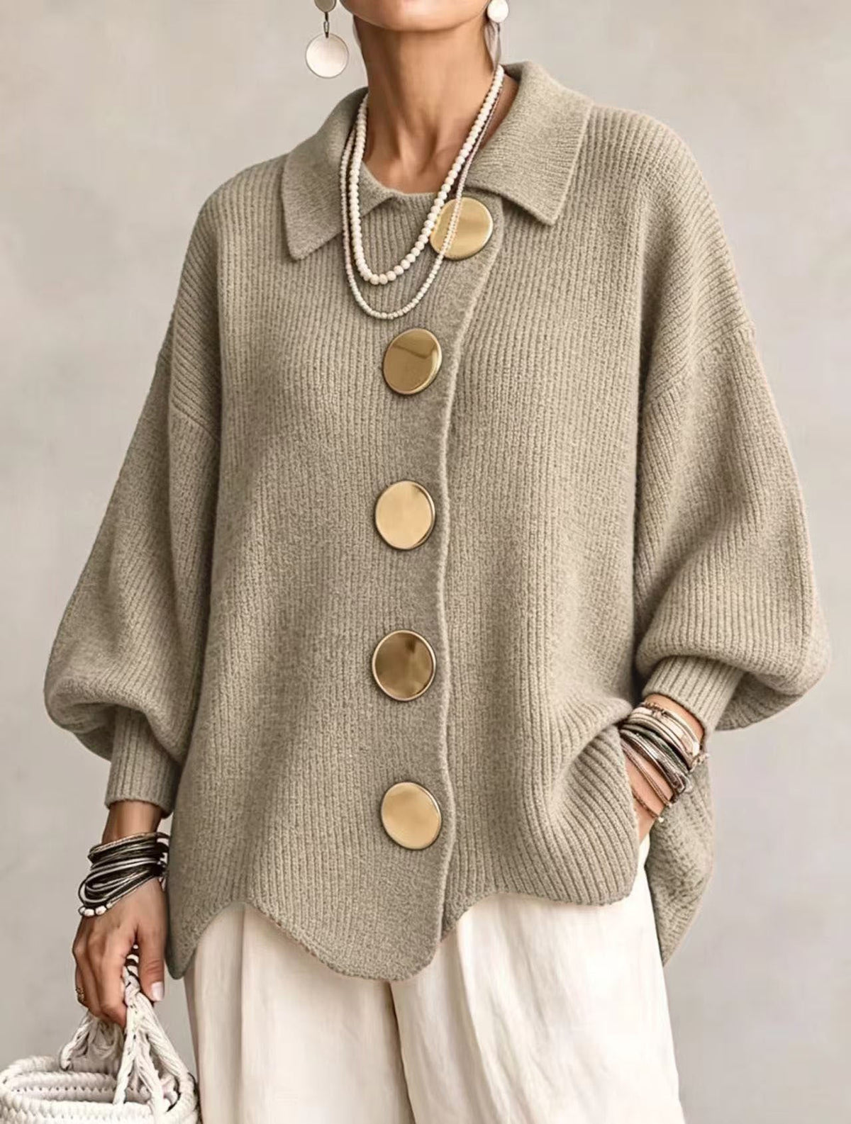 Suzanne | Cardigan oversize à gros boutons dorés
